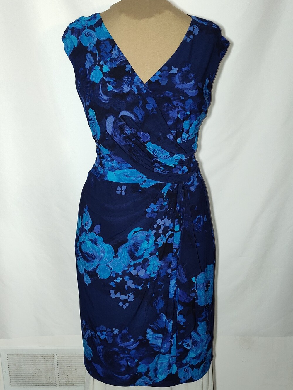 CHAPS Women's Blue Floral Sleeveless Blue Floral Faux Wrap Dress Size Med
